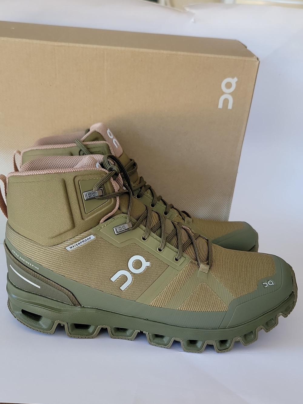 On Cloudrock Waterproof Women's Mid Top Hiking Shoes Green Lace Up 23-99245 - Picture 4 of 10